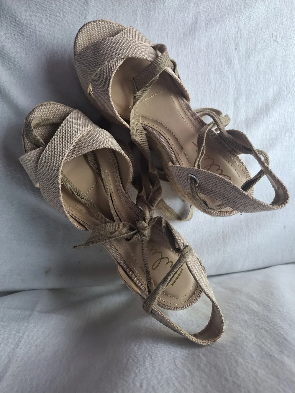 Lulus gold comfort ties